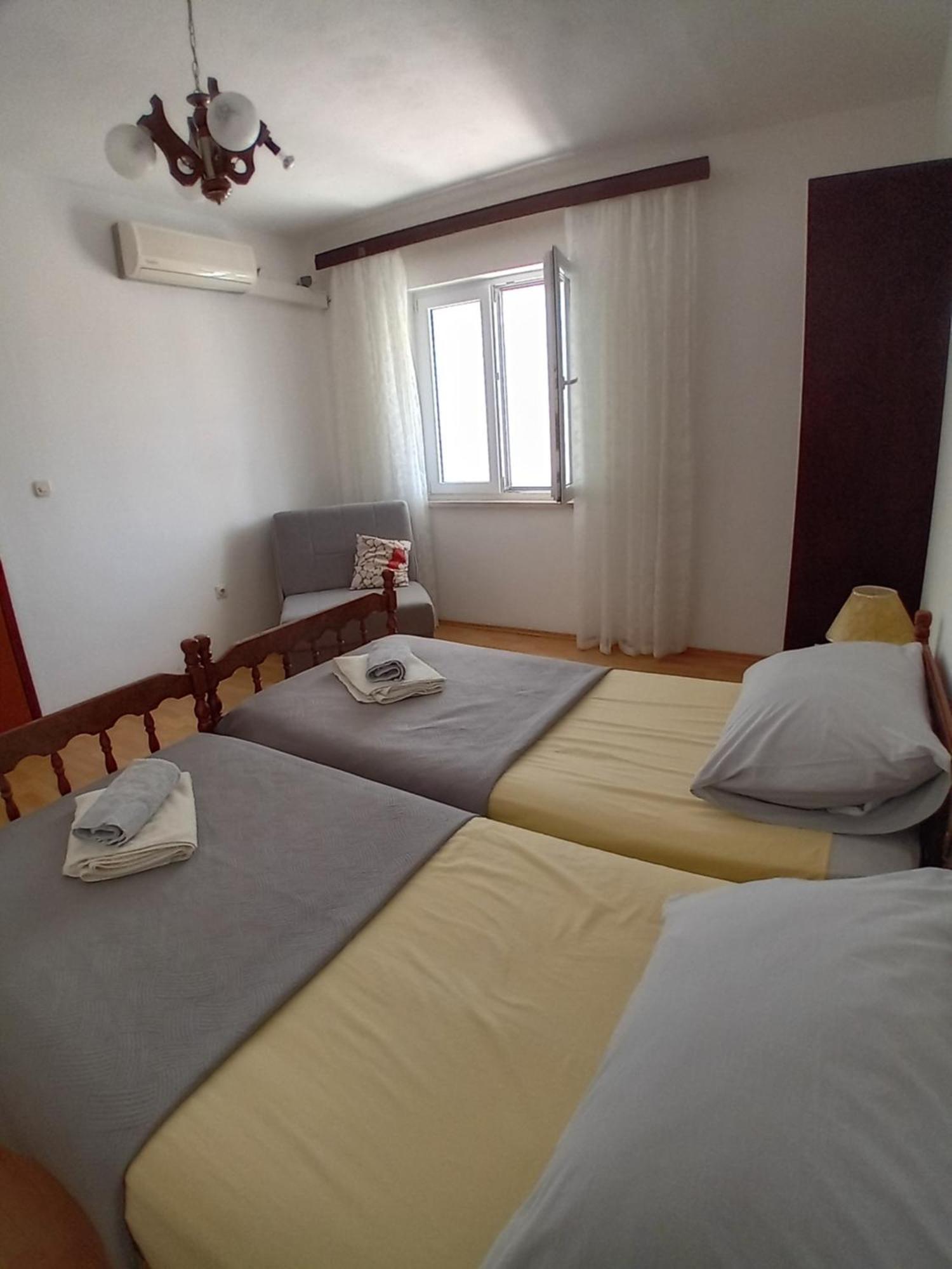 Spajic Apartments Seget Vranjica Esterno foto